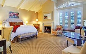 Carriage House Inn